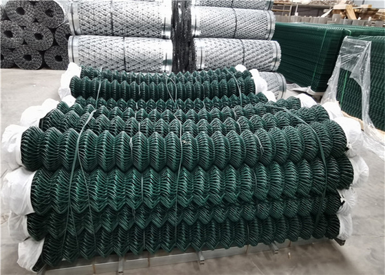 el Pvc de 50x50m m cubrió el ciclón Mesh Fence de la alambrada