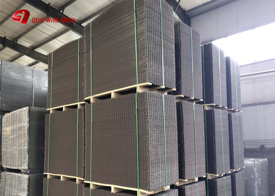 Los paneles de malla soldada con autógena galvanizada del agujero rectangular / los paneles del alambre el tamaño de 2.9 X 2.0 M