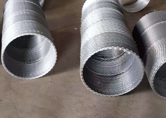Bobina acordeón galvanizada sumergida caliente del alambre de púas de acero Bto-22